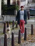 Amsterdam 22 oktober 2020
Henry v Loon wandelend met zijn hond in het centrum van Amsterdam