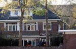 Amsterdam 7 novembver 2020
Het nieuwe huis / villa van Jeroen v d Boom in Amsterdam zuid wordt volledig verbouwd.