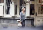 Amsterdam 1 november 2020
Ferdinand Grapperhaus komt fietsend thuis . Zijn vrouw Liesbeth Wytzes is thuis.