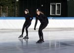 Amsterdam 4 november 2020
Jan Smit met zijn vrouw Liza schaatsend op de Jaap Edenbaan.
