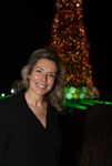 Noordwijk 5 november 2020
Harry Mens steekt de lichten van de kerstboom bij Hotel Huis ter Duin aan dit jaar. Marie Claire Noorlander