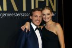 Noordwijk 16 oktober 2020
Boekpresentatie Martien Meiland in hotel Huis ter Duin .
Martien kwam met zijn vrouw Erica dochters Maxime en Montana.
Maxime kwam met haar vriend Leroy Molkenboer en haar dochter