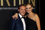 Noordwijk 16 oktober 2020
Boekpresentatie Martien Meiland in hotel Huis ter Duin .
Martien kwam met zijn vrouw Erica dochters Maxime en Montana.
Maxime kwam met haar vriend Leroy Molkenboer en haar dochter
