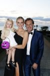 Noordwijk 16 oktober 2020
Boekpresentatie Martien Meiland in hotel Huis ter Duin .
Martien kwam met zijn vrouw Erica dochters Maxime en Montana.
Maxime kwam met haar vriend Leroy Molkenboer en haar dochter