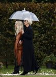 Naarden 8 oktober 2020
Begrafenis Jan des Bouvrie  op algemene begraafplaats Nieuw Valkeveen.
Monique en Bo des Bouvrie met daarachter Nicole des Bouvrie