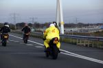 Muiden  31 oktober 2020
Motorrijder in Geel regenpak