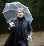 Naarden 8 oktober 2020
Begrafenis Jan des Bouvrie  op algemene begraafplaats Nieuw Valkeveen.
Piet Boon met zijn vriendin