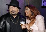 Amsterdam 8 oktober 2020
Beeld onthulling Andre Hazes sr bij madame Tussaud. Rachel en Andre Jr zijn allebei aanwezig.