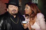 Amsterdam 8 oktober 2020
Beeld onthulling Andre Hazes sr bij madame Tussaud. Rachel en Andre Jr zijn allebei aanwezig.