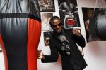 Amsterdam 3 september 2020
Regilio Tuur opent de boksclub van Patrick Mathurin