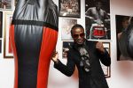Amsterdam 3 september 2020
Regilio Tuur opent de boksclub van Patrick Mathurin