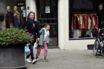 Amsterdam 7 oktober 2020
Rob v d Wouw met zijn dochter op de cornelis schuytstraat.