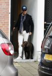 Den Haag 2 november 2020
Rogier Smit met zijn hond Brownie bij zijn nieuwe huis.