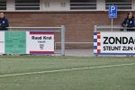 Amsterdam 4 oktober 2020
Jeugdvoetbal bij vv de Dijk met oa reclame borden van patrick Kluivert en Ruud Krol. Er is bijna geen publiek ivm de corona maatregelen