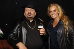 Amsterdam 8 oktober 2020
Beeld onthulling Andre Hazes sr bij madame Tussaud. Rachel en Andre Jr zijn allebei aanwezig. Samantha Steenwijk