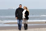 Scheveningen 22 oktober 2020
Samantha de Jong ( Barbie) hoogzwanger op het strand met partner Gerrit