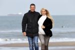 Scheveningen 22 oktober 2020
Samantha de Jong ( Barbie) hoogzwanger op het strand met partner Gerrit