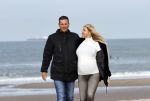 Scheveningen 22 oktober 2020
Samantha de Jong ( Barbie) hoogzwanger op het strand met partner Gerrit