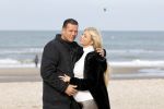 Scheveningen 22 oktober 2020
Samantha de Jong ( Barbie) hoogzwanger op het strand met partner Gerrit
