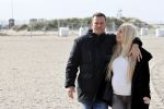 Scheveningen 22 oktober 2020
Samantha de Jong ( Barbie) hoogzwanger op het strand met partner Gerrit