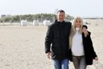 Scheveningen 22 oktober 2020
Samantha de Jong ( Barbie) hoogzwanger op het strand met partner Gerrit