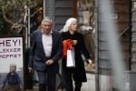 Amsterdam 27 oktober 2020
Sjaak Swart en zijn vrouw kopen bloemen in Amsterdam zuid