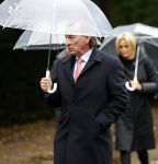 Naarden 8 oktober 2020
Begrafenis Jan des Bouvrie  op algemene begraafplaats Nieuw Valkeveen.
Theo en Mariska Dietz