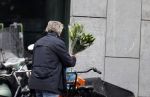 Amsterdam 27 oktober 2020
Victor Reinier doet boodschappen.