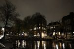 Amsterdam 27 oktober 2020
In dit appartementencomplex wonen Isa Hoes Wessel v Diepen en Daphne Bunskoek