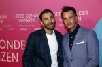 Amsterdam 11 oktober 2021
Premiere Liefde zonder grenzenin Tuschinski 
Adel Boudellah en Aram v d Rest