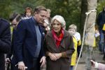 Alphen aan de Rijn 10 november 2021
Prinses Irene opent de Nationale Boomfeestdag. Samen met haar zoon prins Carlos, haar dochter prinses Margarita, schoondochter Viktoria en kleinkinderen plantte ze een Levensboom (een populier) in haar eigen Prinses IreneBos. Sterre Koning trad op . Albert Verlinde