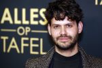 Amsterdam 1 november 2021
Premiere alles op tafel in het deLamar theater.
Alex Hendrickx