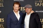 Amsterdam 1 november 2021
Premiere alles op tafel in het deLamar theater.
Bas Hoeflaak en Pim Muda