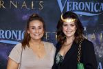 Amsterdam 2 november 2021
Premiere Eternal van Marvel in Pathe Noord.
Emma Deckers kwam met een vriendin