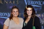 Amsterdam 2 november 2021
Premiere Eternal van Marvel in Pathe Noord.
Emma Deckers kwam met een vriendin