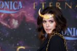 Amsterdam 2 november 2021
Premiere Eternal van Marvel in Pathe Noord.
Emma Deckers kwam met een vriendin