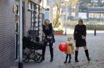 Noordwijk 28 oktober 2021
Boekrpresentatie van Erica Meiland in de winkel van Montana. Aanwezig Martien Meiland Maxime Meiland met claire en Vive. Ook Montana en haar vriend Dirk Hoogstraten zijn er natuurlijk. Erica geeft het boek dat geschreven is door Jan Dijkgraaf aan haar 92 jarige moeder.