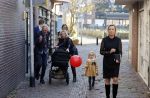 Noordwijk 28 oktober 2021
Boekrpresentatie van Erica Meiland in de winkel van Montana. Aanwezig Martien Meiland Maxime Meiland met claire en Vive. Ook Montana en haar vriend Dirk Hoogstraten zijn er natuurlijk. Erica geeft het boek dat geschreven is door Jan Dijkgraaf aan haar 92 jarige moeder.