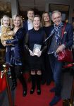 Noordwijk 28 oktober 2021
Boekrpresentatie van Erica Meiland in de winkel van Montana. Aanwezig Martien Meiland Maxime Meiland met claire en Vive. Ook Montana en haar vriend Dirk Hoogstraten zijn er natuurlijk. Erica geeft het boek dat geschreven is door Jan Dijkgraaf aan haar 92 jarige moeder.