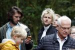 Alphen aan de Rijn 10 november 2021
Prinses Irene opent de Nationale Boomfeestdag. Samen met haar zoon prins Carlos, haar dochter prinses Margarita, schoondochter Viktoria en kleinkinderen plantte ze een Levensboom (een populier) in haar eigen Prinses IreneBos. Sterre Koning trad op . De band Friday