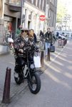 Amsterdam 24 oktober 2021
Glennis Grace op haar electrische KNAAP bike