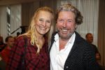 Amsterdam 30 oktober 2021
Boekpresentatie Jim bakkum in hotel Krasnapolsy.
Jim reikt het eerste boek uit aan zijn kinderen. Ook zijn vrouw Bettina Holwerda is natuurlijk aanwezig. Henk jan Smit kweam met zijn vrouw