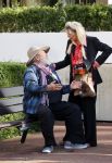 Amsterdam 5 november 2021
Slaan van Munt Herman Brood ivm 75e verjaardag. Zijn vrouw Xandra en dochters Holly Lola en Brenda  zijn natuurlijk aanwezig. henk Schiffmacher kwam met zijn vrouw Louise