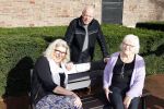 Amsterdam 5 november 2021
Slaan van Munt Herman Brood ivm 75e verjaardag. Zijn vrouw Xandra en dochters Holly Lola en Brenda  zijn natuurlijk aanwezig. familie Herman Brood