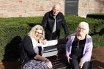 Amsterdam 5 november 2021
Slaan van Munt Herman Brood ivm 75e verjaardag. Zijn vrouw Xandra en dochters Holly Lola en Brenda  zijn natuurlijk aanwezig. familie Herman Brood