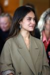 Amsterdam 5 november 2021
Slaan van Munt Herman Brood ivm 75e verjaardag. Zijn vrouw Xandra en dochters Holly Lola en Brenda  zijn natuurlijk aanwezig.