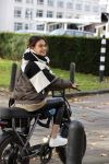 Amsterdam 5 november 2021
Holly Brood op haar electrische fiets in Amsterdam zuid