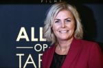 Amsterdam 1 november 2021
Premiere alles op tafel in het deLamar theater. Irene Moors en Jamai