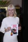 Hilversum 20 oktober 2021
Boek presentatie Irma Knol met haar zoons Milan Knol Enzo Knol en Sjen Knol