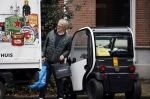 Amsterdam 27 oktober 2021
Jeroen Krabbe doet boodschappen op de pc hooftstraat en rijdt daarna met zijn Biro karretje naar huis